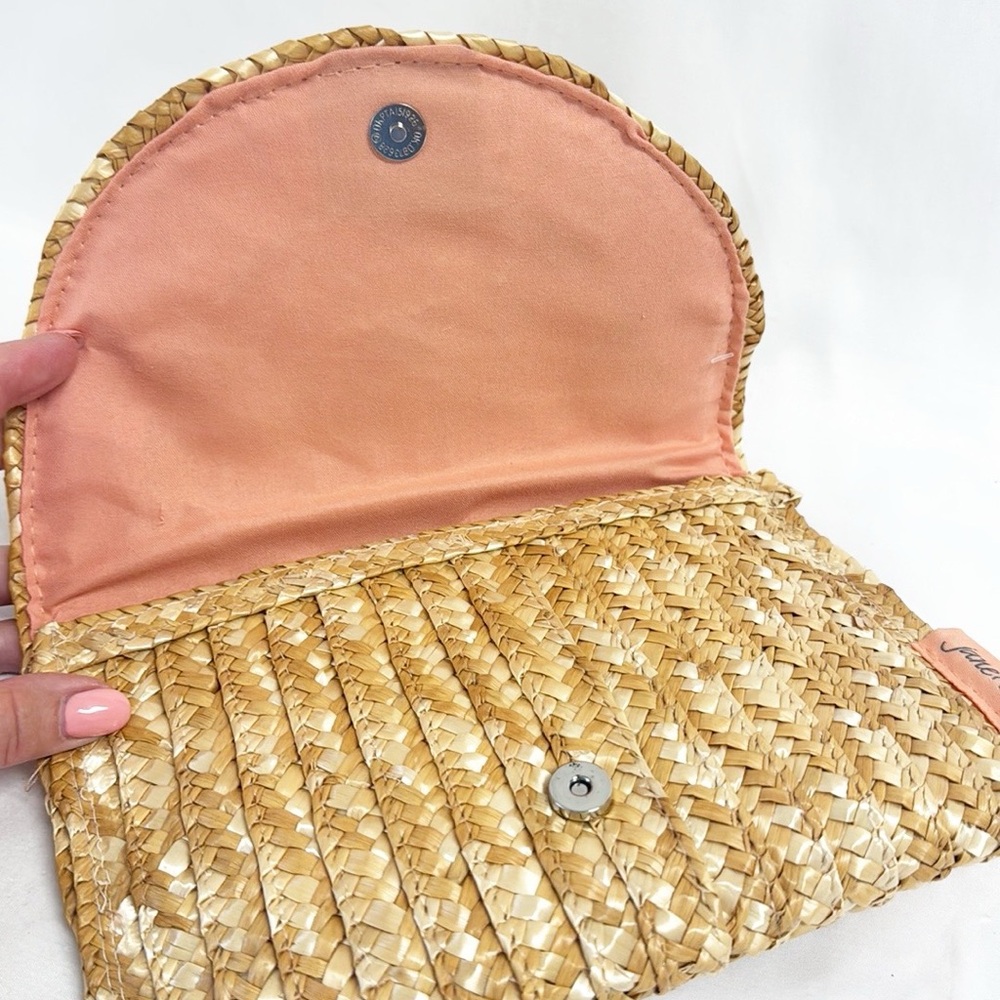JANE IREDALE Small straw pouch Size 9 1/4”x6 1/4” - Picture 4 of 4